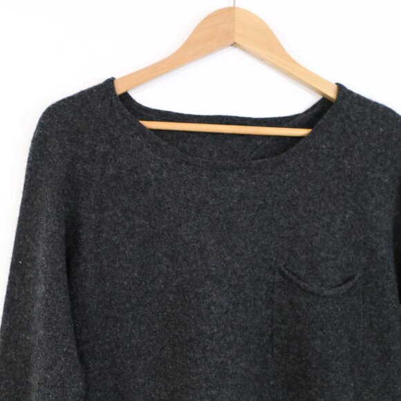 *100% Cashemere Long Sleeve Sweater - Picture 3 of 8